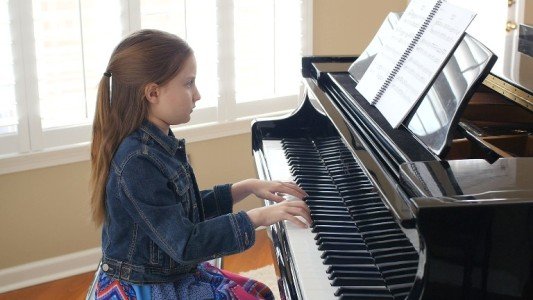 learn piano